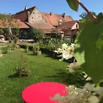 Guest house Le Nid De Cigognes 3*
