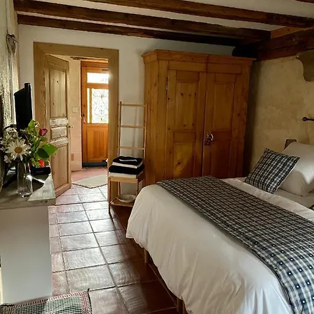 Le Nid De Cigognes 3*